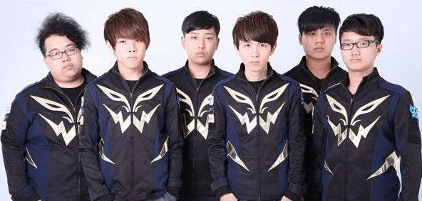 友团聚的盛 友团聚的盛